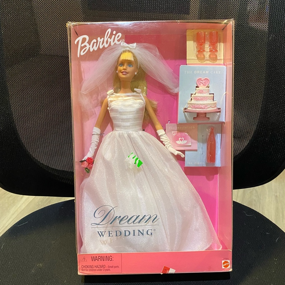 Barbie dream wedding, 2000, brand new in the box